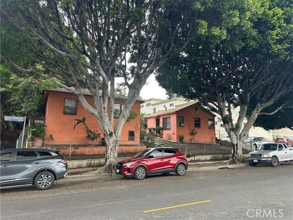 5253 N Huntington Dr. Drive, Los Angeles CA 90032