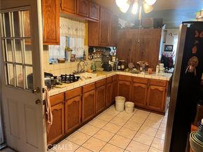 8310 S Broadway, Los Angeles CA 90003