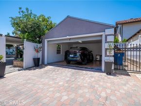 7549 Variel Avenue, Canoga Park (los Angeles) CA 91303