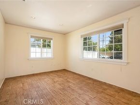 7549 Variel Avenue, Canoga Park (los Angeles) CA 91303