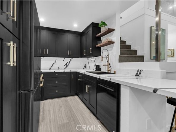 9005 Cynthia 317, West Los Angeles (los Angeles) CA 90069