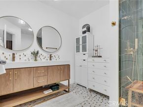 9005 Cynthia 317, West Los Angeles (los Angeles) CA 90069