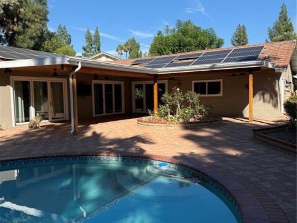 19530 Tuba Street, Northridge (los Angeles) CA 91326
