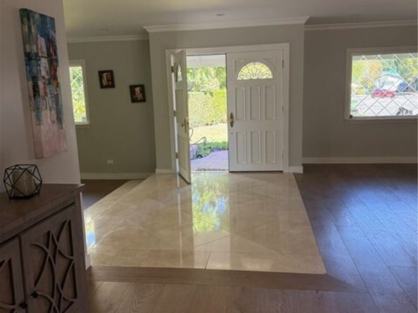 19530 Tuba Street, Northridge (los Angeles) CA 91326