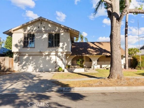 2525 N. Pacific Avenue, Santa Ana CA 92706