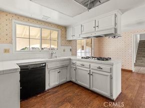 2525 N. Pacific Avenue, Santa Ana CA 92706