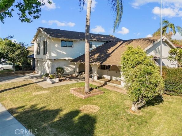 2525 N. Pacific Avenue, Santa Ana CA 92706