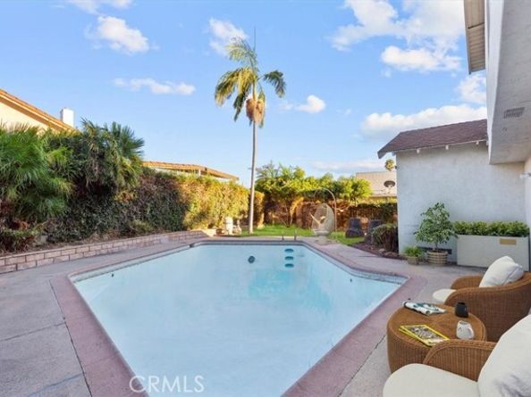 2525 N. Pacific Avenue, Santa Ana CA 92706