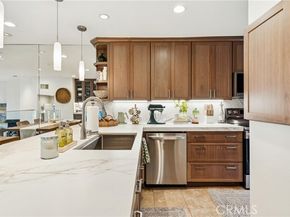 8212 Marina Pacifica, Long Beach CA 90803