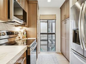 8212 Marina Pacifica, Long Beach CA 90803