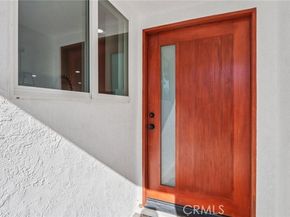 10007 Debra Avenue, Granada Hills (los Angeles) CA 91343