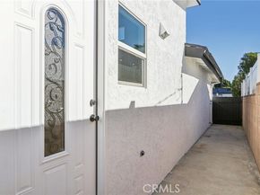 10007 Debra Avenue, Granada Hills (los Angeles) CA 91343
