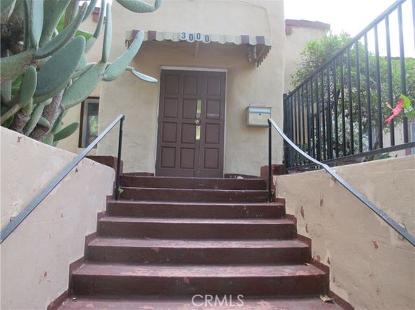 3000 Cazador, Los Angeles CA 90065