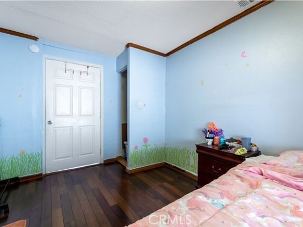 11203 Sheldon Street, Sun Valley (los Angeles) CA 91352