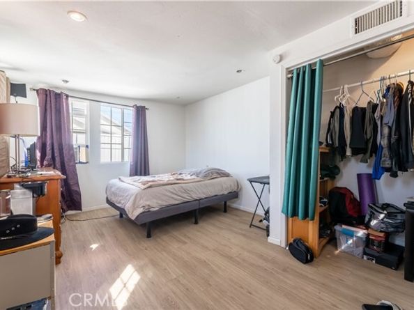 11203 Sheldon Street, Sun Valley (los Angeles) CA 91352