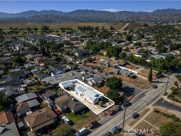 11203 Sheldon Street, Sun Valley (los Angeles) CA 91352