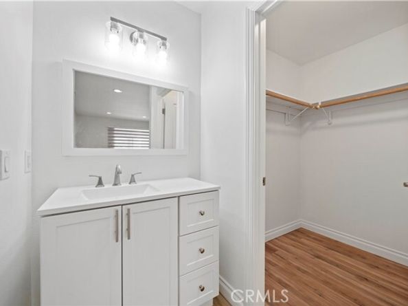 12411 Osborne Street 106, Pacoima (los Angeles) CA 91331