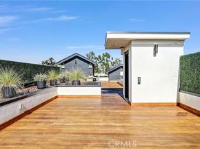 10352 Riverside Drive 203A, Toluca Lake (los Angeles) CA 91602