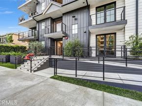 10352 Riverside Drive 203A, Toluca Lake (los Angeles) CA 91602