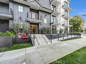 10352 Riverside Drive 203A, Toluca Lake (los Angeles) CA 91602