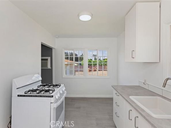 433 N Basque, Fullerton CA 92833