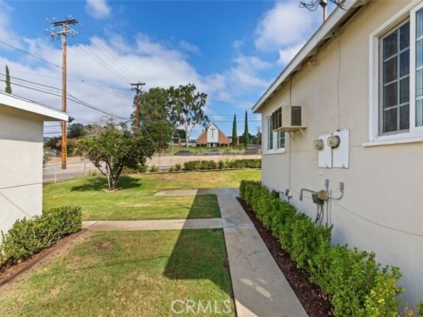 433 N Basque, Fullerton CA 92833