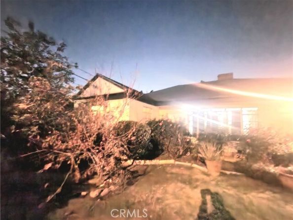 8345 Kester, Panorama City (los Angeles) CA 91402