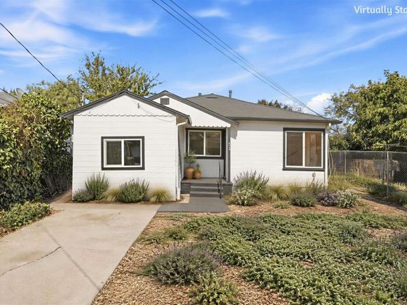 9308 F St, Oakland CA 94603