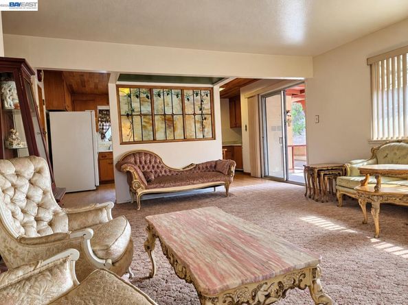 230 Flanders Ct, Hayward CA 94541