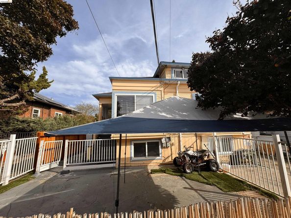 3134 Pleitner Ave, Oakland CA 94602