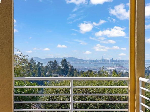 6070 Mazuela Dr, Oakland CA 94611