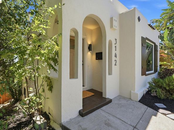 3142 Maxwell Avenue, Oakland CA 94619