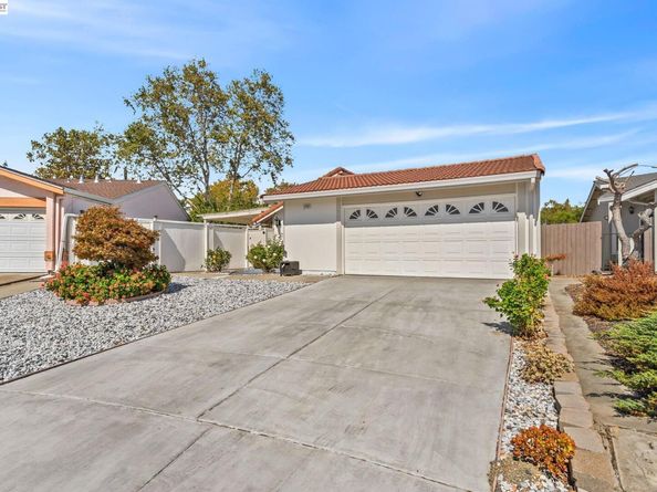 2106 Grackle Ct, Union City CA 94587