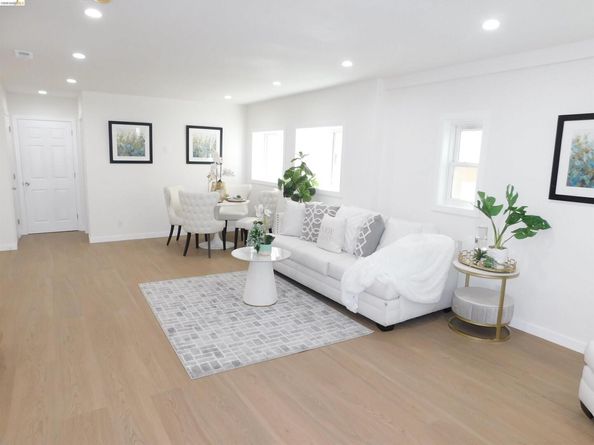 3086 Middleton St, Oakland CA 94605
