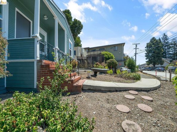 3240 Logan St, Oakland CA 94601