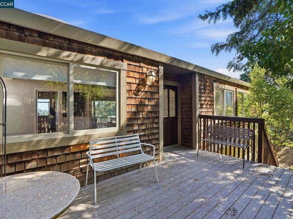 132 Rudgear Dr, Walnut Creek CA 94596