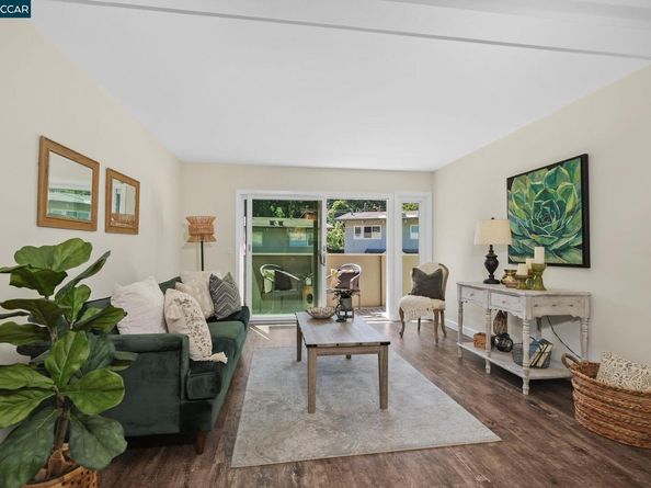 73 Brookwood Rd 33, Orinda CA 94563