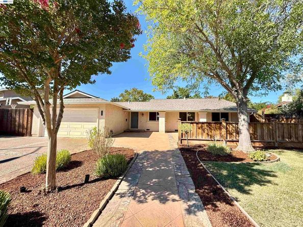 2249 Stonebridge Rd, Livermore CA 94550