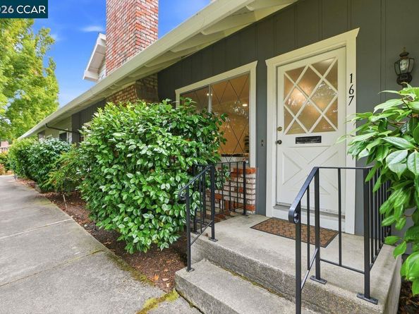 167 Miramonte Dr, Moraga CA 94556