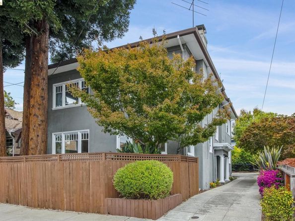 6426 Benvenue Ave 1, Oakland CA 94618