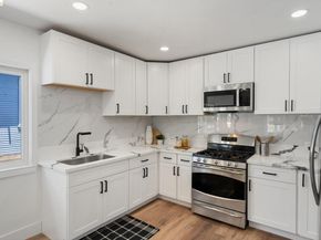 4006 Carrington St, Oakland CA 94601