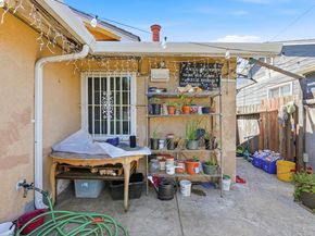 403-405 105th Ave, Oakland CA 94603