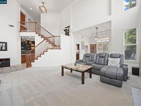 911 Autumn Oak Cir, Concord CA 94521
