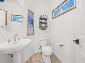 911 Autumn Oak Cir, Concord CA 94521