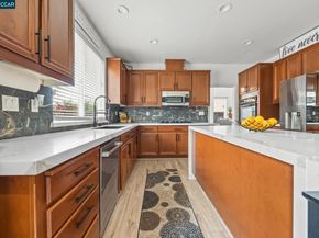 911 Autumn Oak Cir, Concord CA 94521