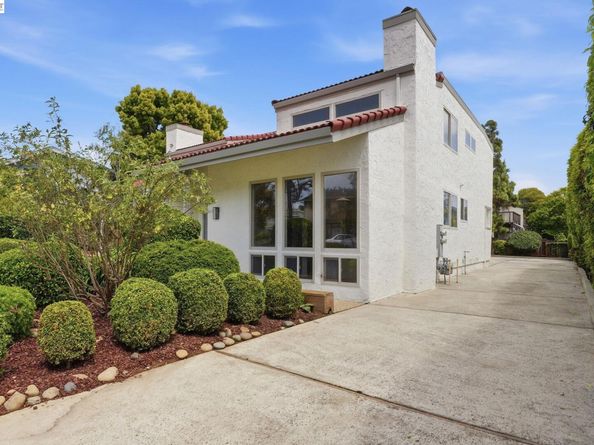 2013 Dolphin Dr, Aptos CA 95003