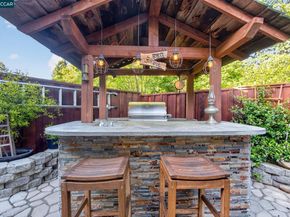 3983 Inverness Cmn, Livermore CA 94551