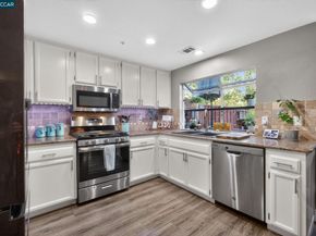3983 Inverness Cmn, Livermore CA 94551