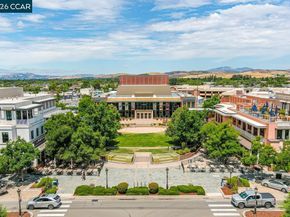 3983 Inverness Cmn, Livermore CA 94551