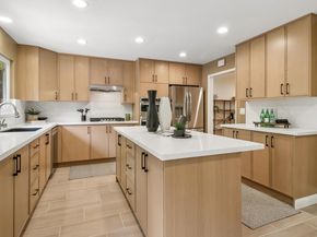 1 Woodcrest Cir, Oakland CA 94602